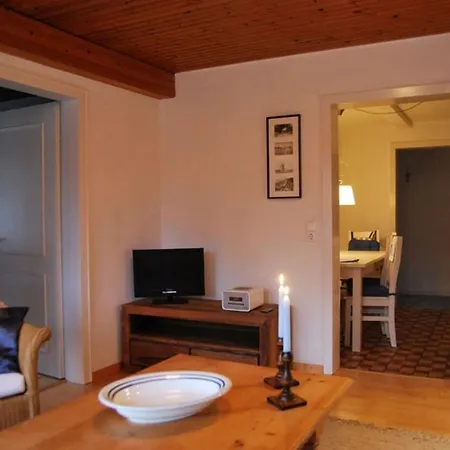 Kurnkoomer Apartamento Alkersum